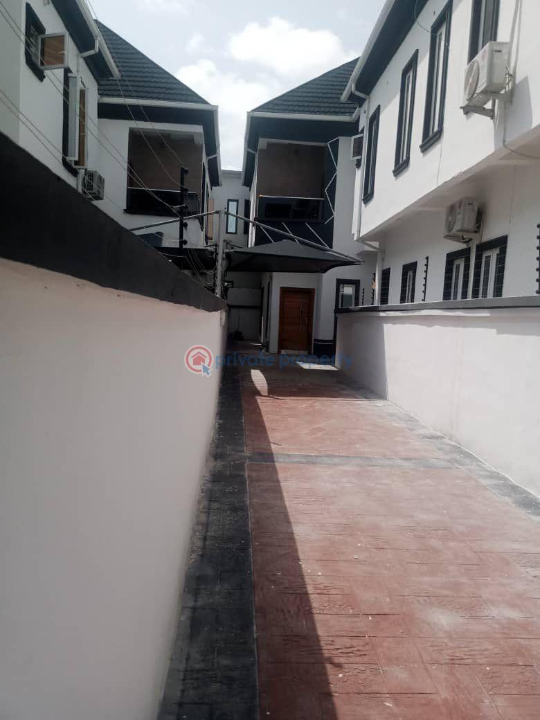 4 bedroom Detached Duplex For Sale Ikota Lekki Lagos - 1
