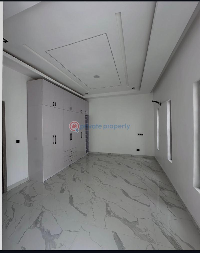 4 bedroom Semi detached Duplex For Sale Chevron Lekki Chevron Drive Lekki Lagos - 4