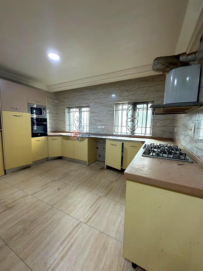 4 bedroom House For Rent Lekki Phase 1 Lagos - 5