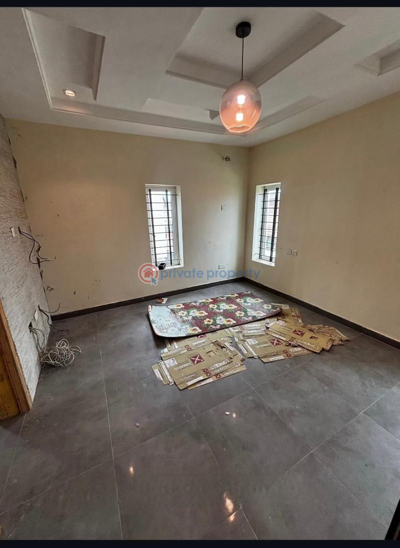 4 bedroom Detached Duplex For Sale Gbagada Phase 1 Lagos - 5