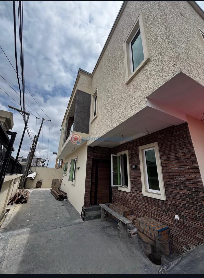 4 bedroom Detached Duplex For Sale Gbagada Phase 1 Lagos - 9