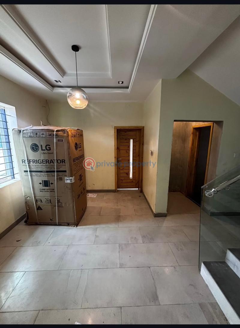 4 bedroom Detached Duplex For Sale Gbagada Phase 1 Lagos - 7