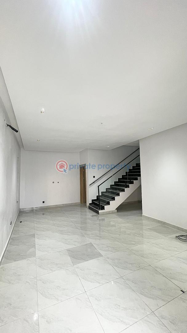 4 bedroom Semi detached Duplex For Sale Chevron Lekki Chevron Drive Lekki Lagos - 4