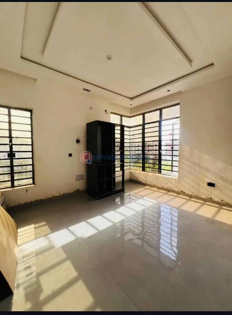 4 bedroom Detached Duplex For Sale Mainland Surulere Lagos - 2