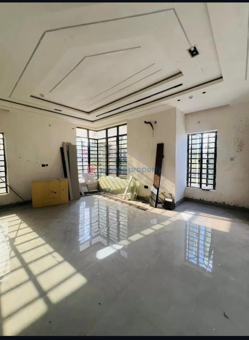 4 bedroom Detached Duplex For Sale Mainland Surulere Lagos - 1