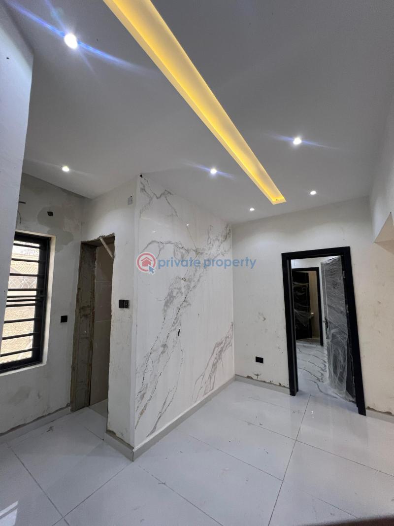 5 bedroom Duplex For Sale Aare,oluyole Estate Oluyole Estate Ibadan Oyo - 5