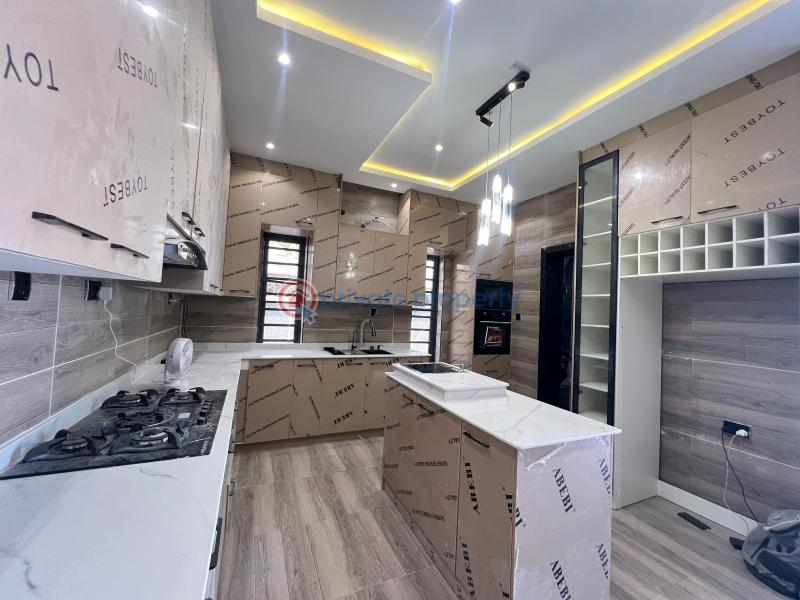 5 bedroom Duplex For Sale Aare,oluyole Estate Oluyole Estate Ibadan Oyo - 3