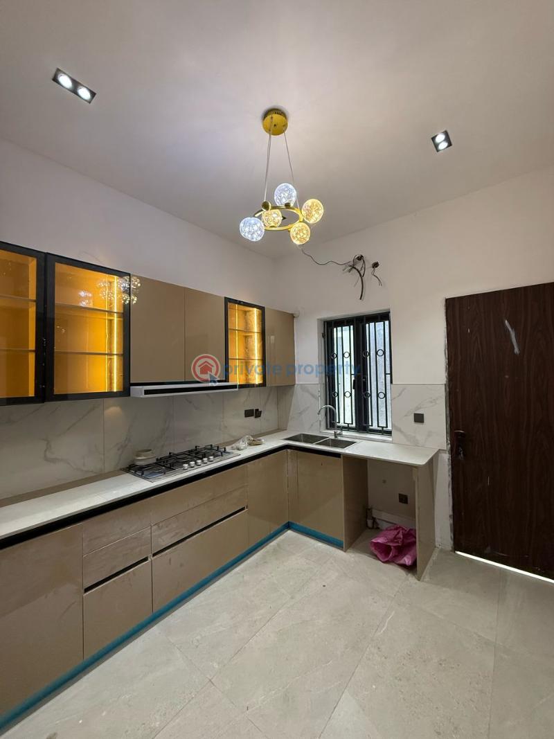 4 bedroom Terraced Duplex For Sale Magodo Phase 2 Magodo GRA Phase 1 Ojodu Lagos - 5