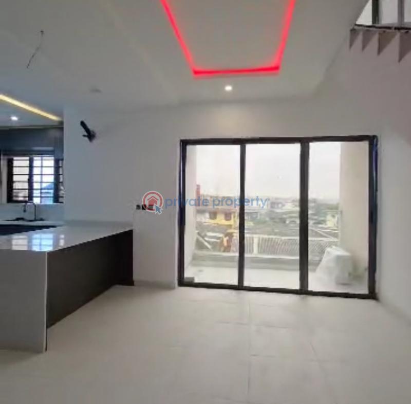 4 bedroom Maisonette For Sale Adeniyi Jones Ikeja Lagos - 15