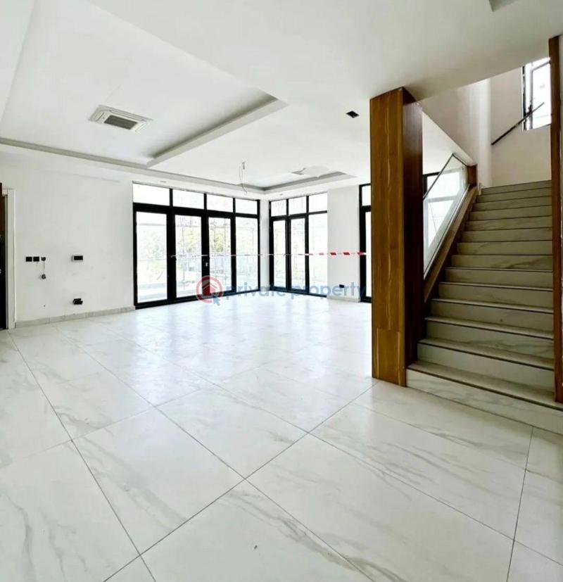 4 bedroom Maisonette For Sale Banana Island Ikoyi Lagos - 2