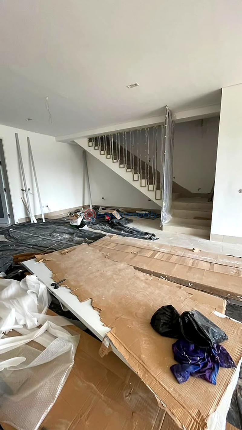 4 bedroom Maisonette For Sale Ikoyi Lagos - 2