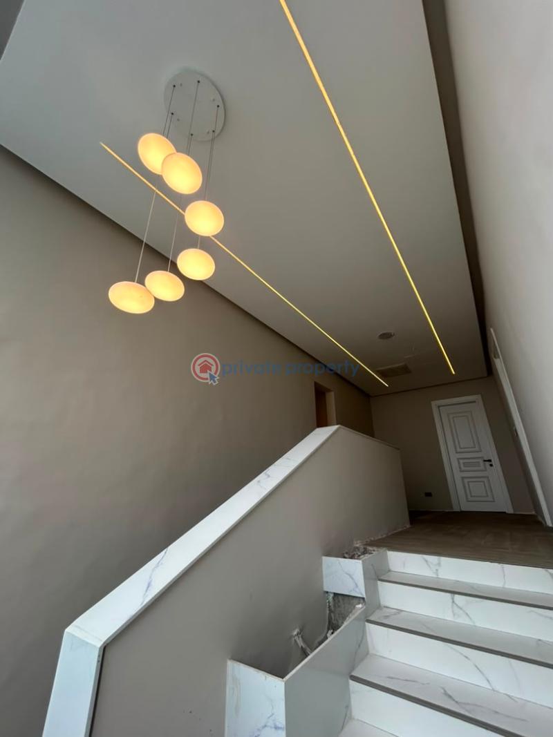 4 bedroom Maisonette For Sale Banana Island Ikoyi Lagos - 9