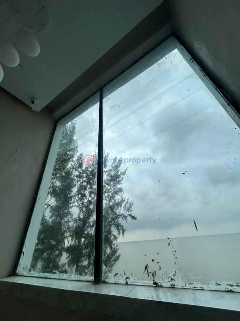 4 bedroom Maisonette For Sale Banana Island Ikoyi Lagos - 22