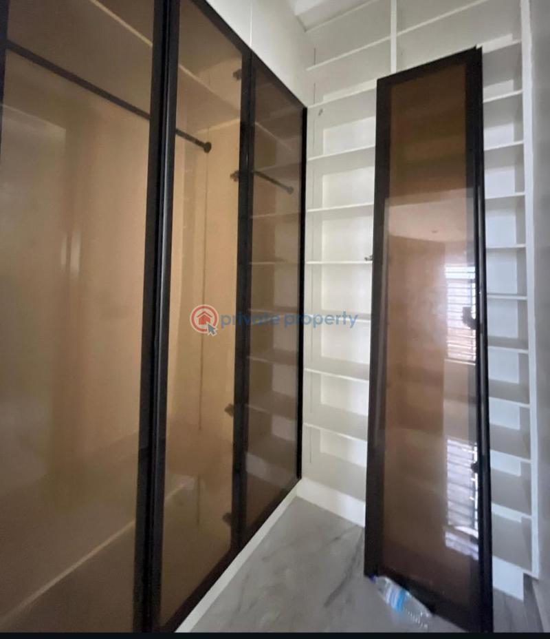 4-bedroom maisonette - 8 4 bedroom Maisonette For Sale Lekki Phase 1 Lagos - 8