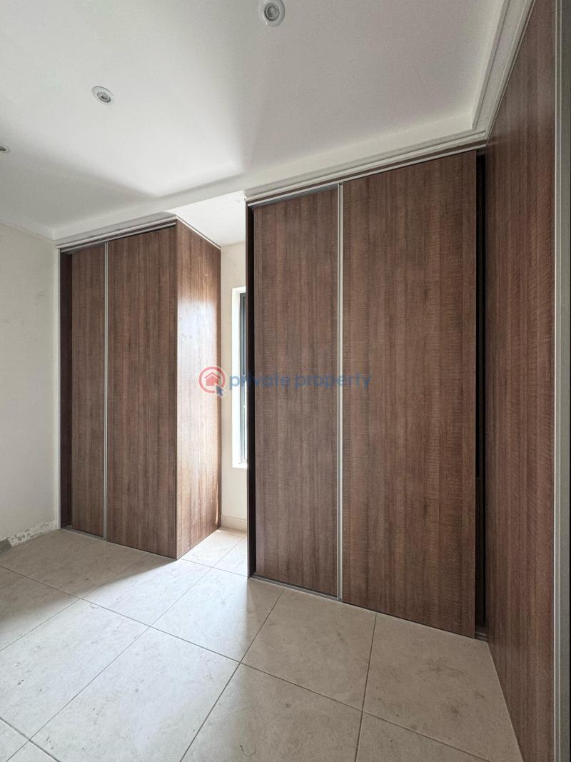 4 bedroom maisonette with 2bq, communal pool and gym. - 8 4 bedroom Maisonette For Sale Banana Island Ikoyi Lagos - 8