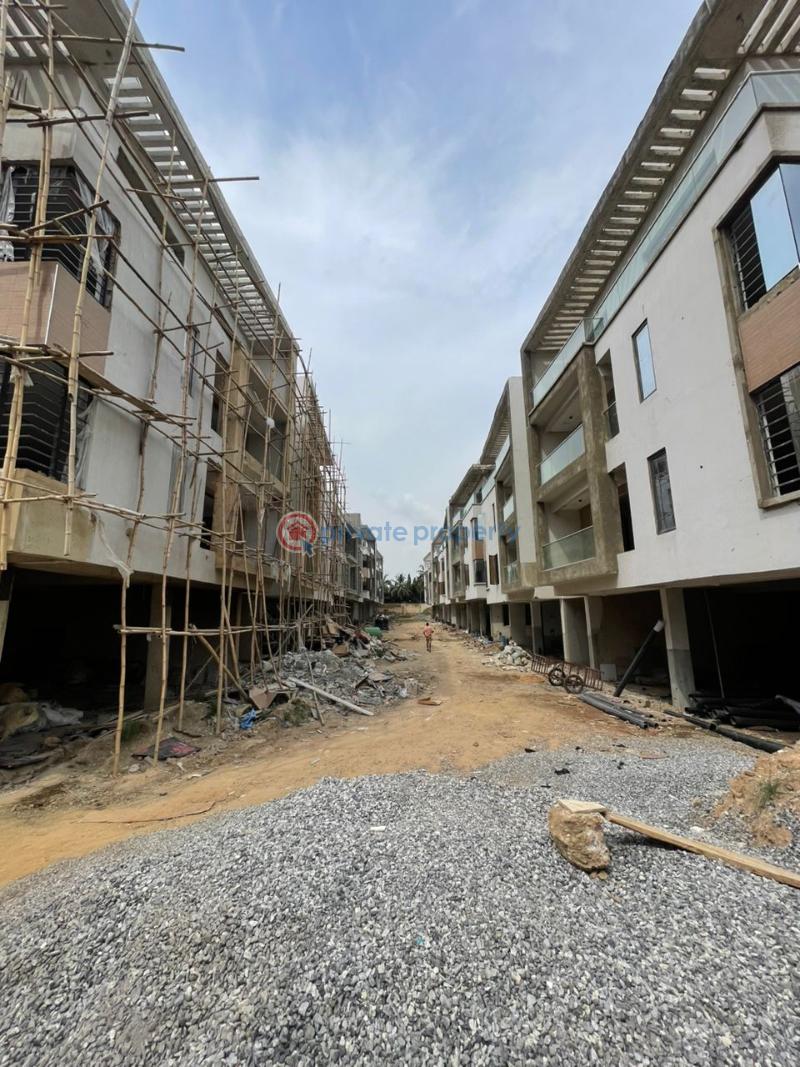 4 bedroom Maisonette For Sale Ikeja Lagos - 2