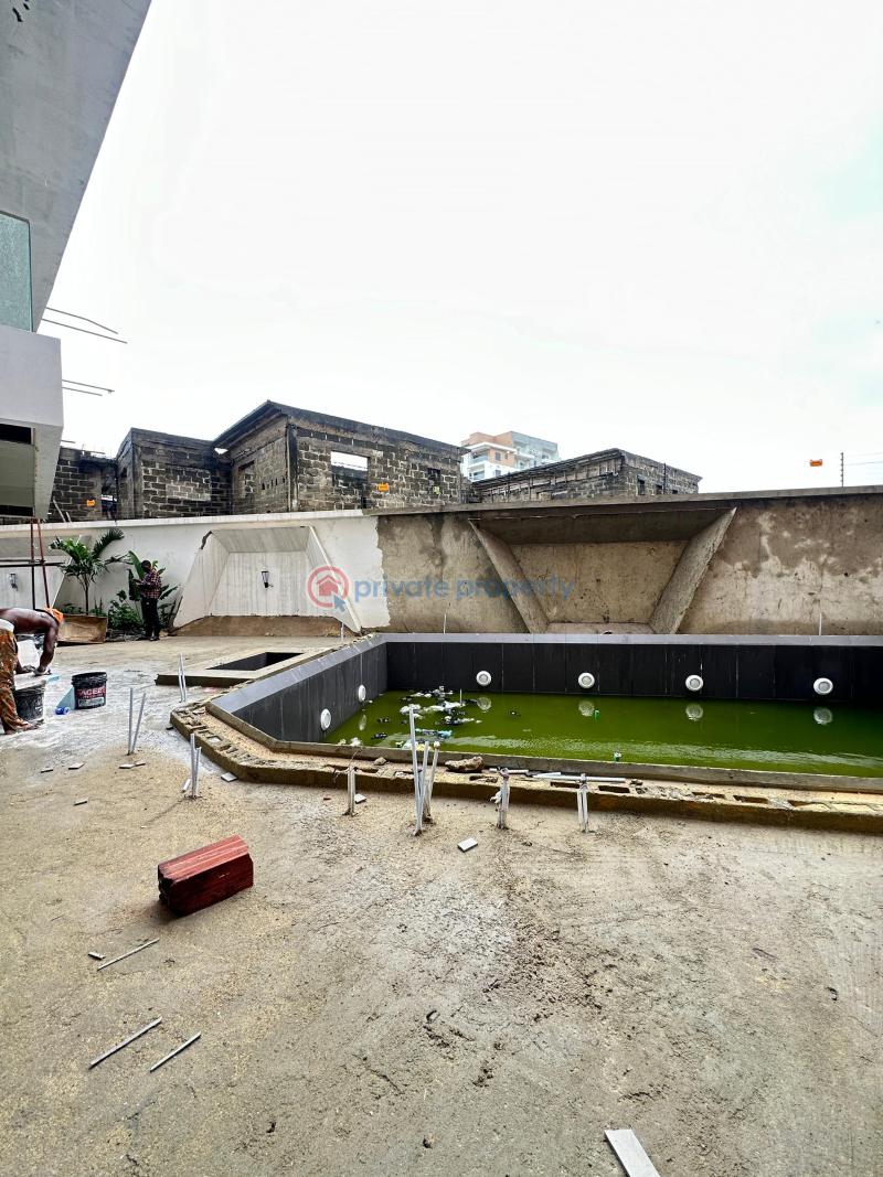 4 bedroom maisonette with elevator, communal swimming pool, gym, and bq - 12 4 bedroom Maisonette For Sale Lekki Phase 1 Lagos - 12