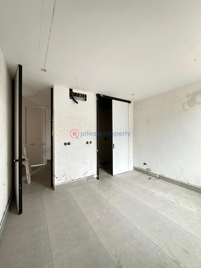4 bedroom maisonette with elevator, communal swimming pool, gym, and bq - 11 4 bedroom Maisonette For Sale Lekki Phase 1 Lagos - 11