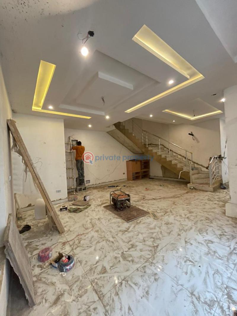 4 bedroom Maisonette For Sale Adeniyi Jones Ikeja Lagos - 17