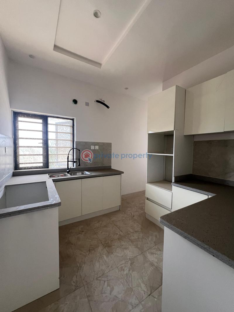 4 bedroom Maisonette For Sale Orchid Road Hill Star Court In Ocean Bay Lafiaji Lekki Lagos - 3