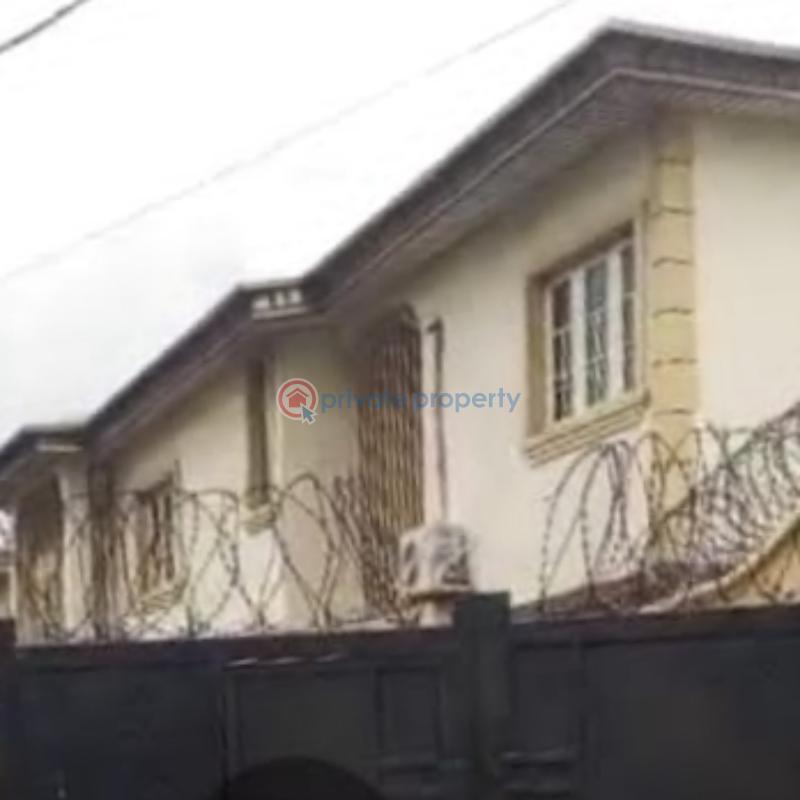 4 bedroom Detached Duplex For Rent Cmd Road Shangisha Kosofe/Ikosi Lagos - 0