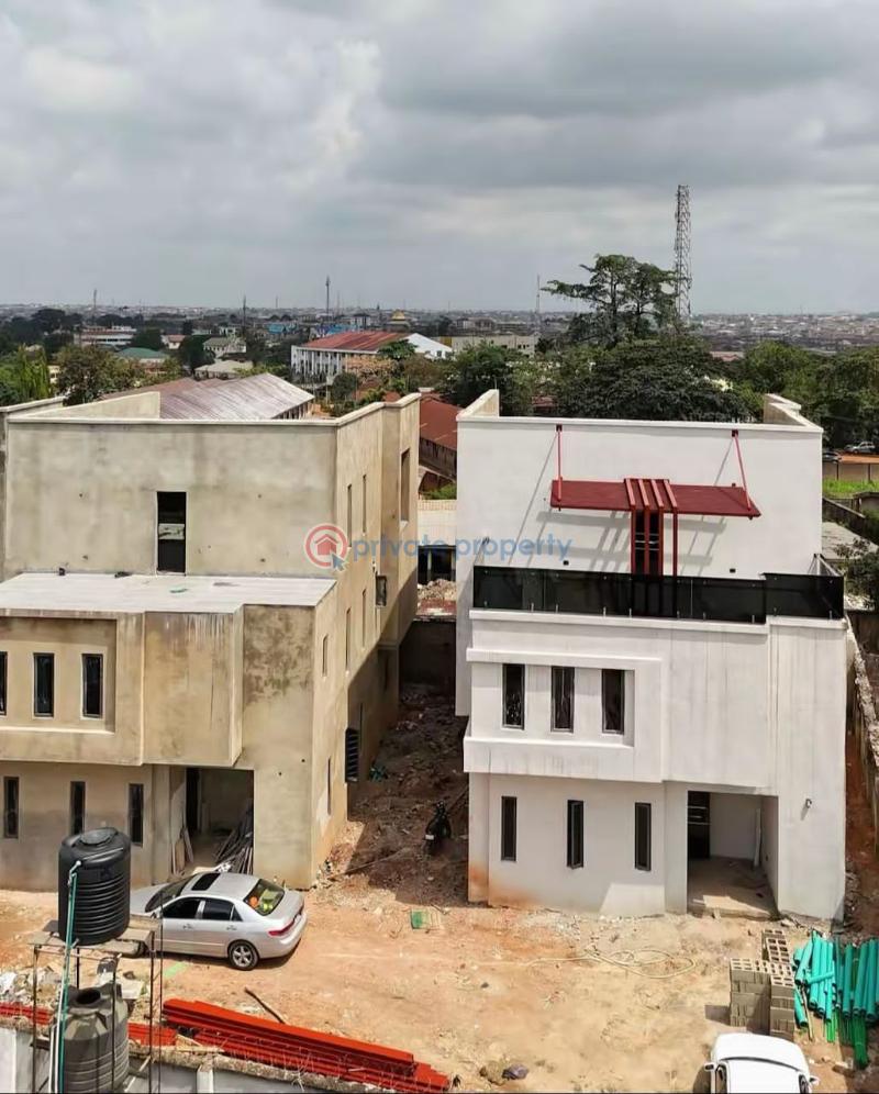 House For Sale Agodi Gra, Ibadan Ibadan Oyo - 0