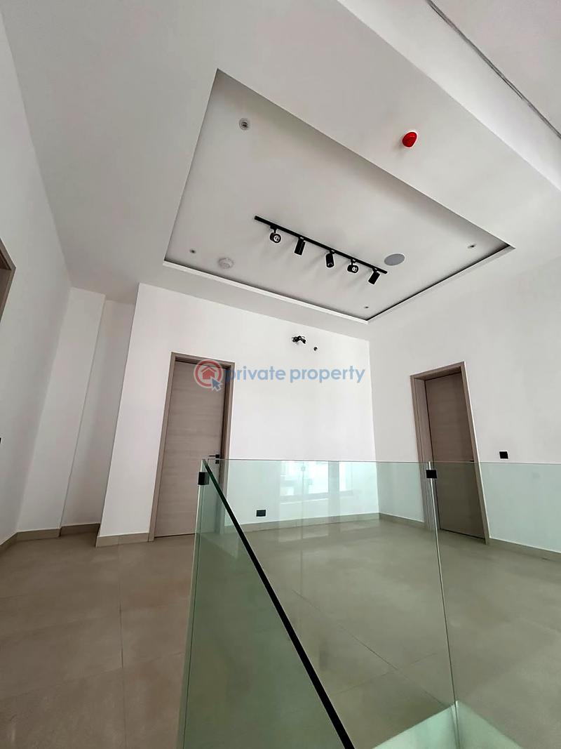 4 bedroom Flat & Apartment For Sale Or Water View. Ikoyi Lagos - 1