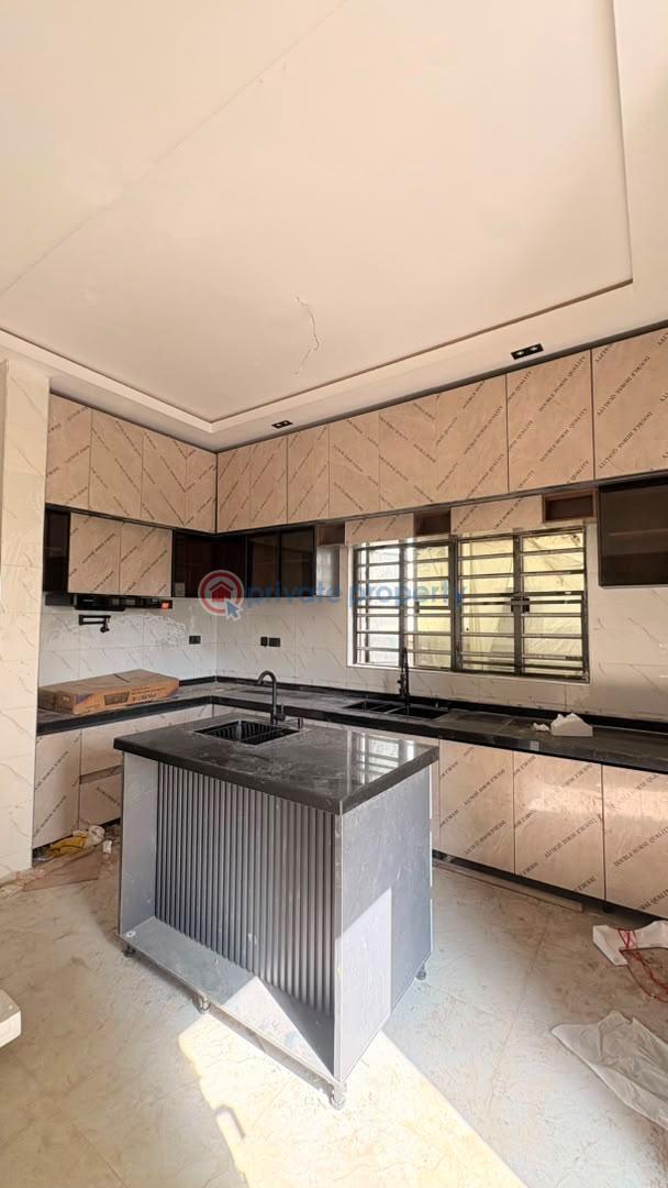 4 bedroom Penthouse For Sale Carlton Gate Estate ,akobo, Ibadan. Akobo Ibadan Oyo - 4