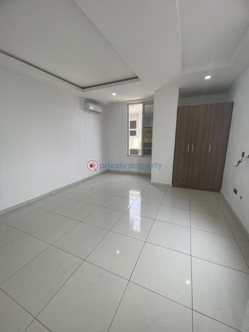 4 bedroom Flat & Apartment For Sale Ilasan Lekki Lagos - 5