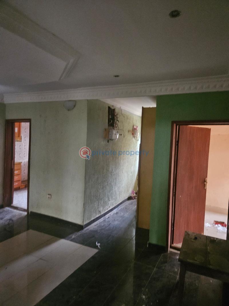 4 bedroom self compound at adeoje estate, off akala express, 1.2m rent. - 2 4 bedroom Detached Bungalow For Rent Adeoje Estate, Akala Express, Oluyole Extension Akala Express Ibadan Oyo - 2