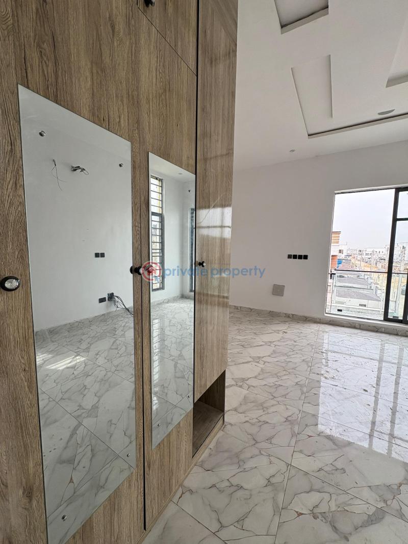 4 bedroom Semi detached Duplex For Sale Ikota Gra Ikota Lekki Lagos - 18