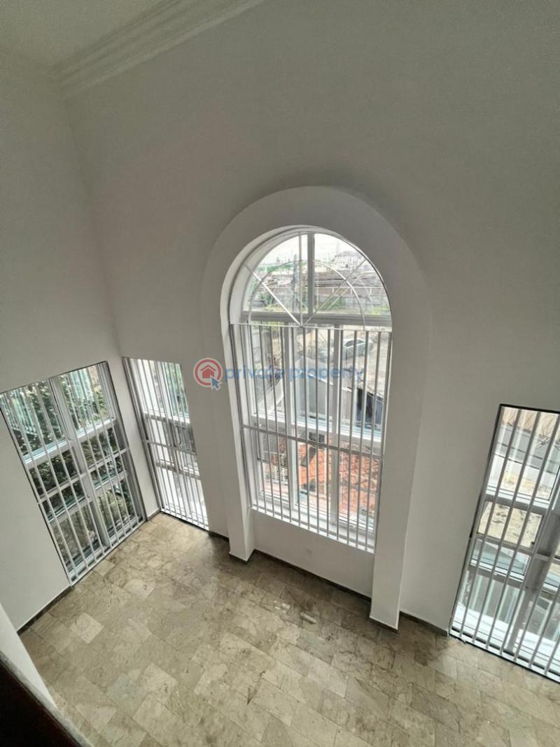 4 bedroom Semi detached Duplex For Rent Shonibare Estate Maryland Lagos - 0
