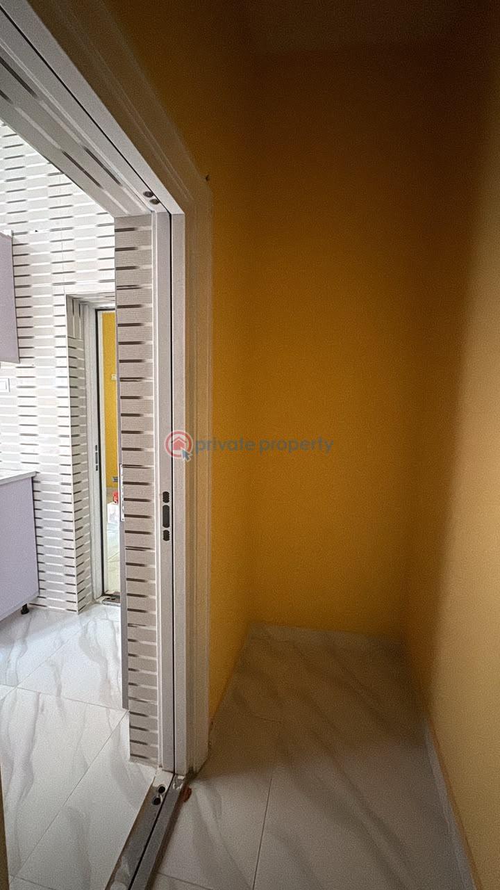 House For Sale Whc Building, Beside Golden Tulip, Jericho, Ibadan. Ibadan Oyo - 19