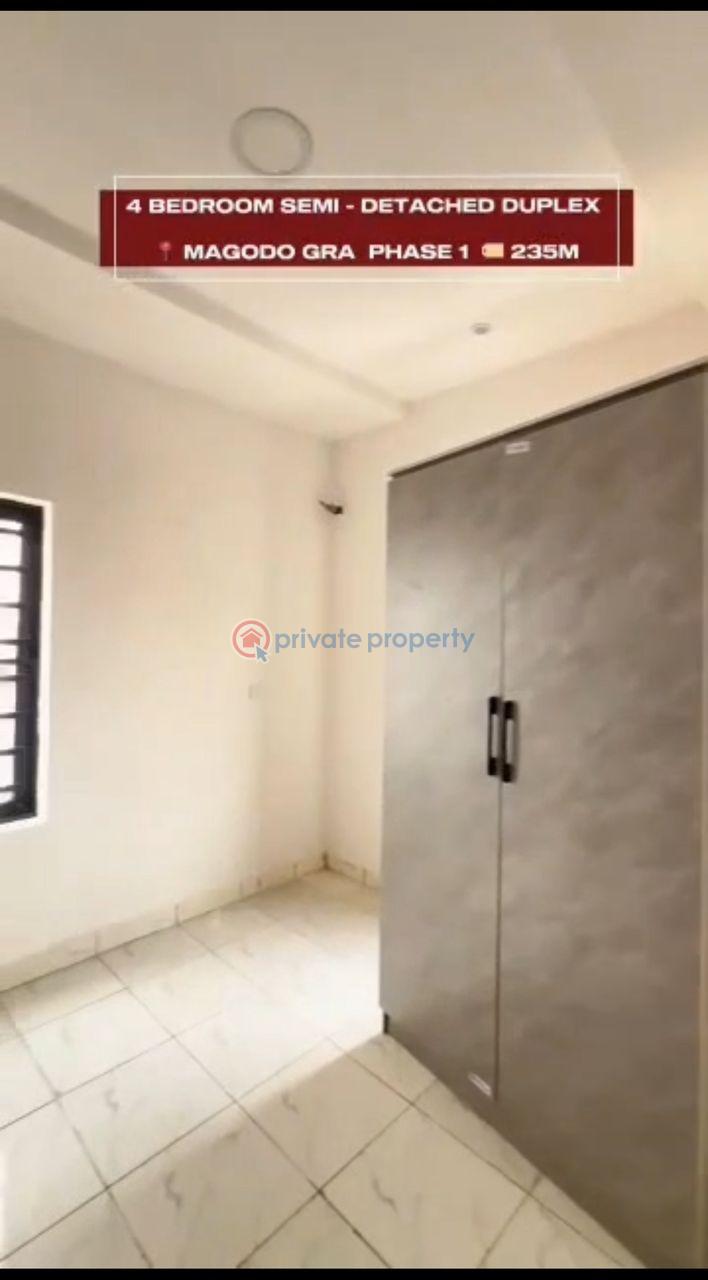 4 bedroom Detached Duplex For Sale Magodo Gra Phase 1 Kosofe/Ikosi Lagos - 5