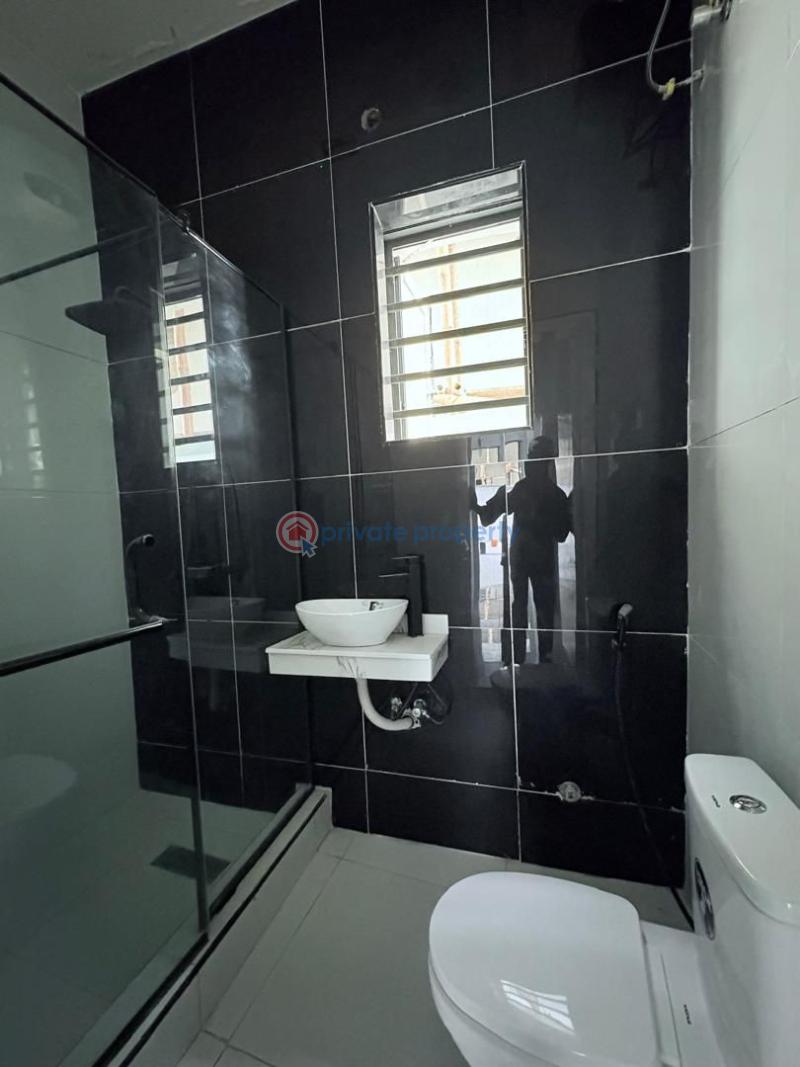 4 bedroom Detached Duplex For Sale Ikota Lekki Lagos - 4