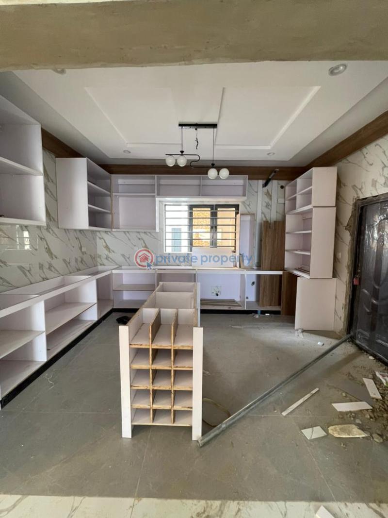 4 bedroom Semi detached Duplex For Sale Ogudu GRA Lagos - 2
