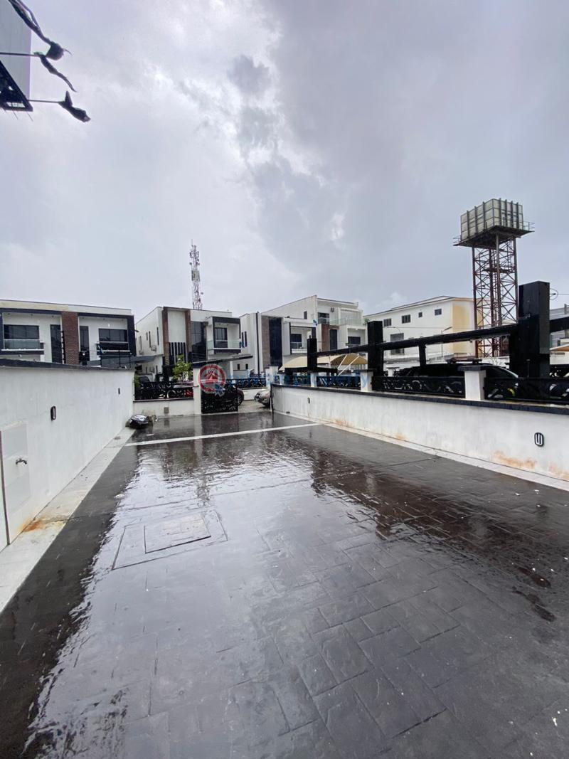 4 bedroom Semi detached Duplex For Sale Ologolo Lekki Lagos - 3