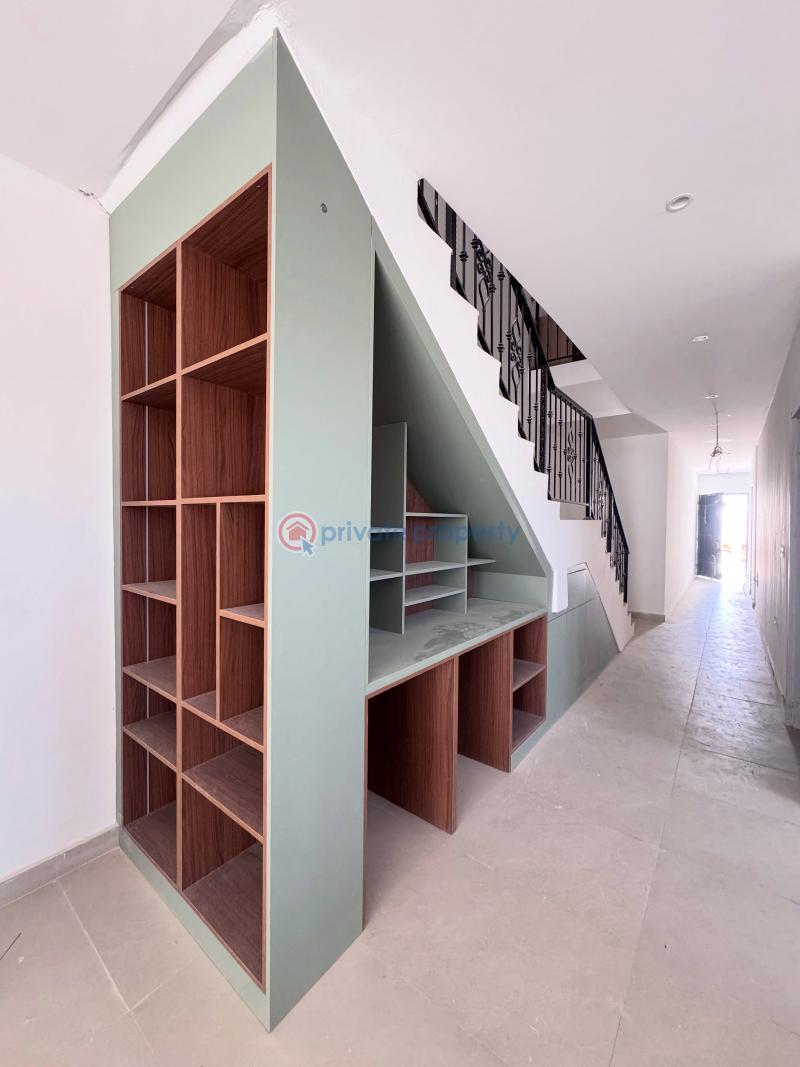 4 bedroom Semi detached Duplex For Sale Lekki Phase 1 Lagos - 10