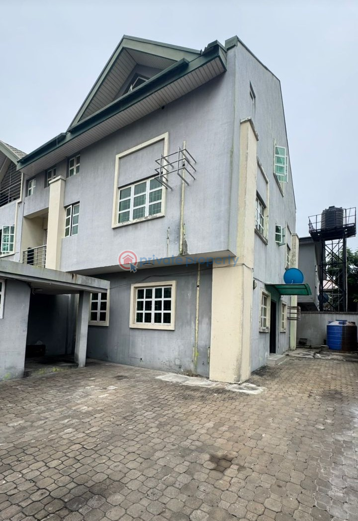 4 bedroom Semi detached Duplex For Rent Lekki Phase 1 Lagos