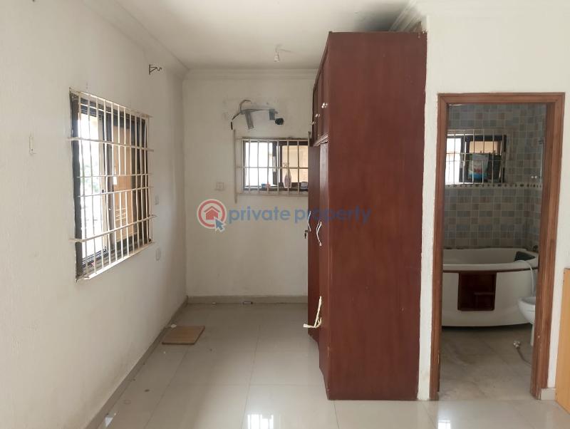 4 bedroom Semi detached Duplex For Rent Dolphin Estate Ikoyi Lagos - 2