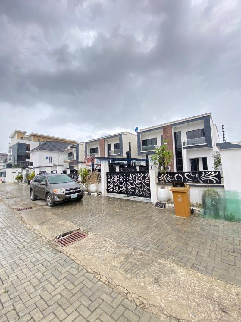 4 bedroom Semi detached Duplex For Sale Ologolo Lekki Lagos - 14