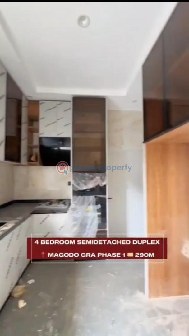 4 bedroom Semi detached Duplex For Sale Magodo Gra Phase 1 Kosofe/Ikosi Lagos - 5
