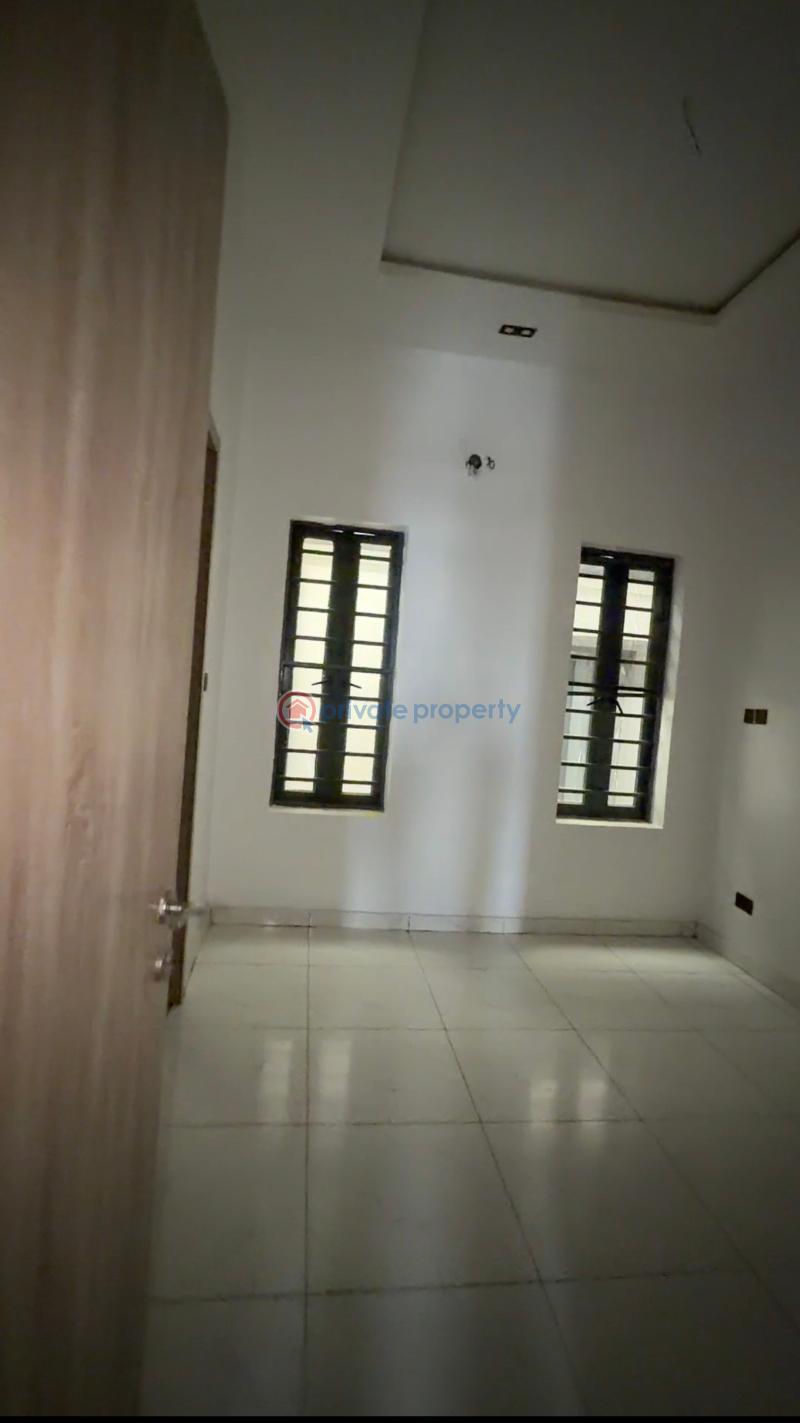 4 bedroom Semi detached Duplex For Sale Orchid Road Oral Estate Lekki Lagos - 9