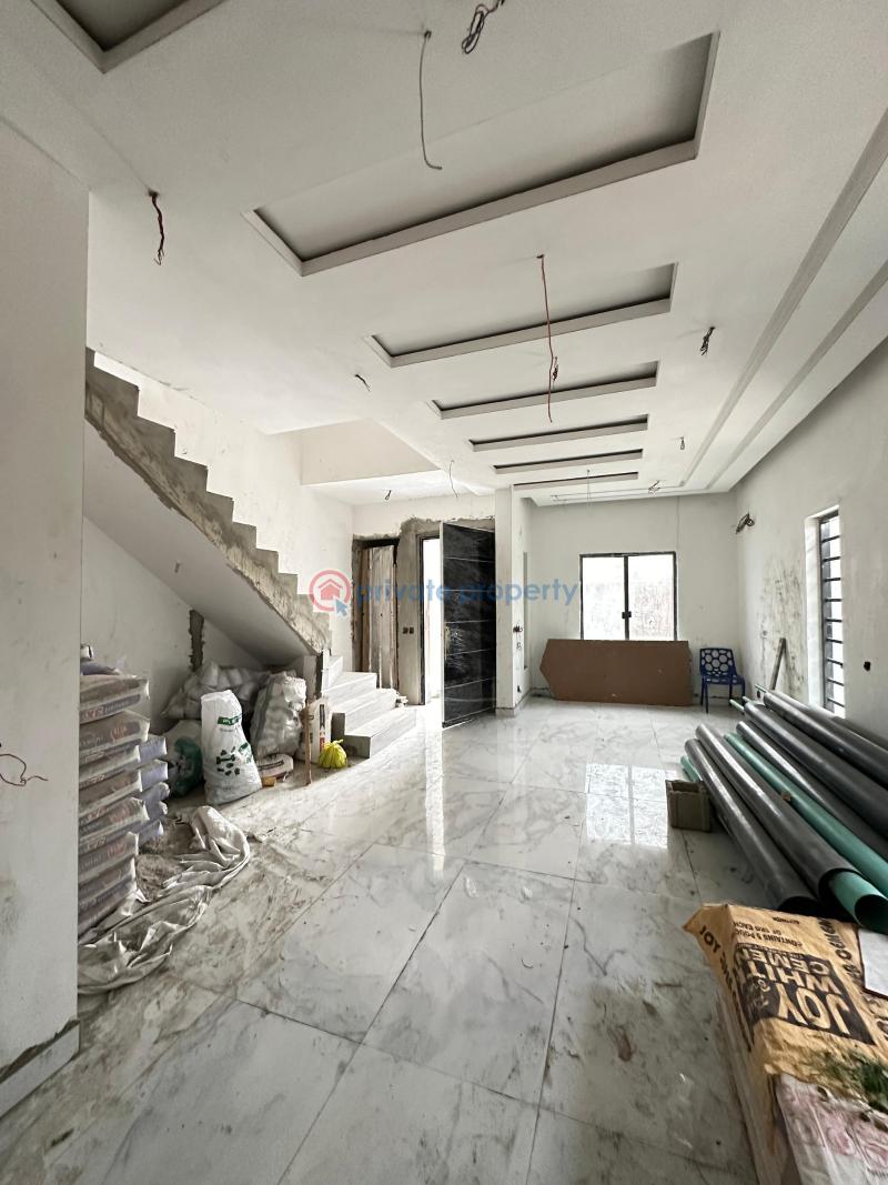 4 bedroom Semi detached Duplex For Sale Estate Lekki Phase 1 Lagos - 3
