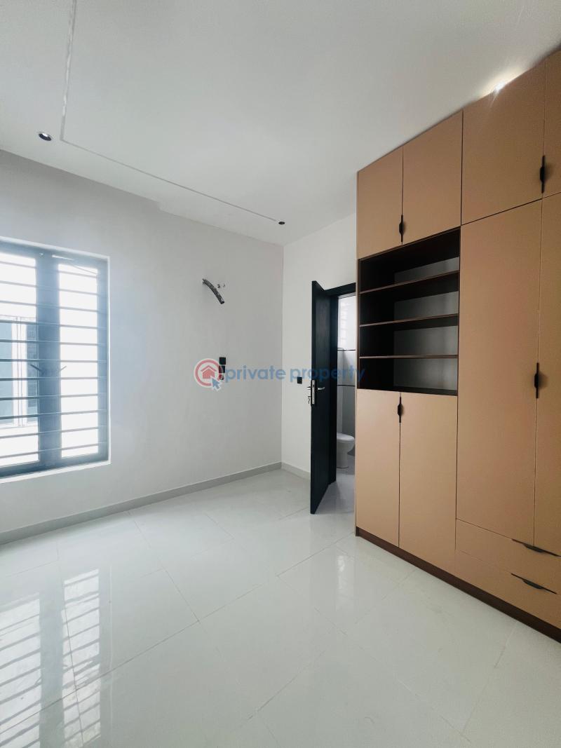 4 bedroom Semi detached Duplex For Sale 4 Bedroom Semi Detached Duplex Ajah Lagos - 18