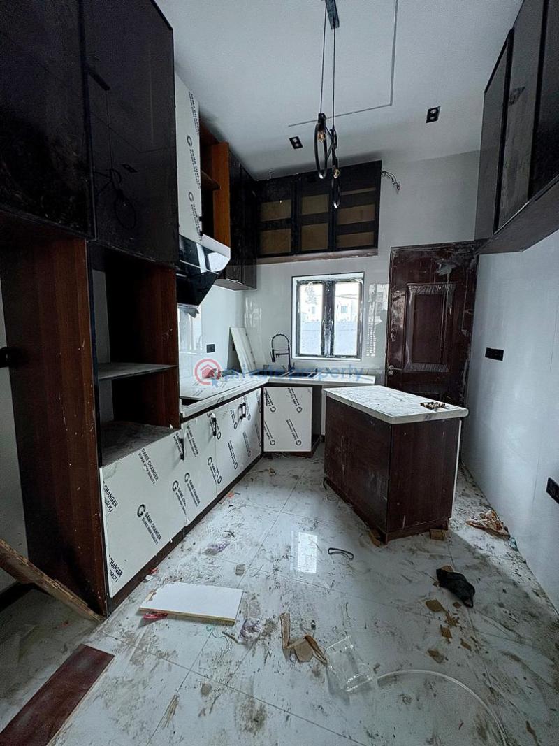 4 bedroom Semi detached Duplex For Sale Ikota Lekki Lagos - 5