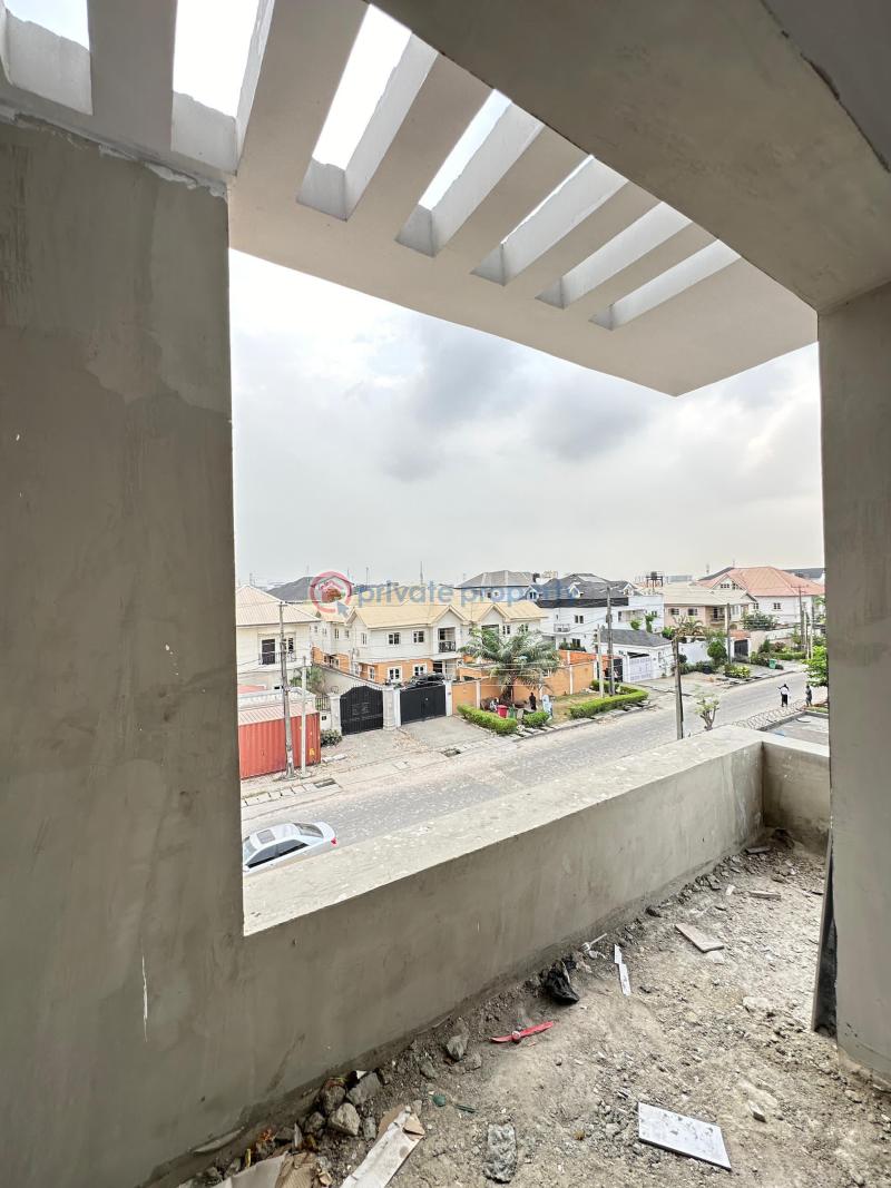 4 bedroom Semi detached Duplex For Sale Estate Lekki Phase 1 Lagos - 1