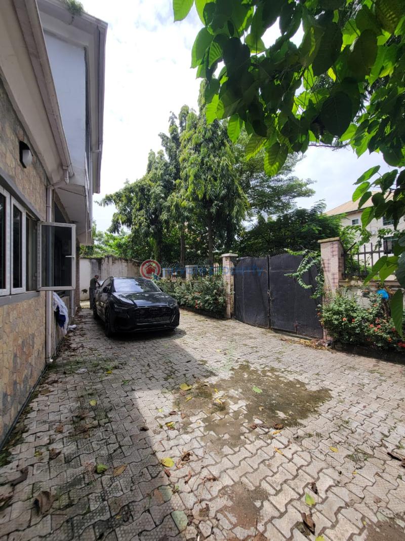 4 bedroom House For Rent Garki Abuja Phase 1  - 7