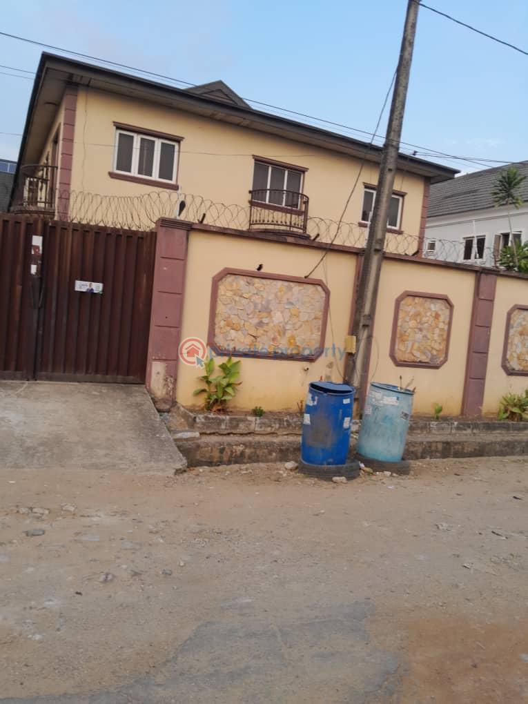 4 bedroom Semi detached Duplex For Sale Aturanse Estate Atunrase Medina Gbagada Lagos