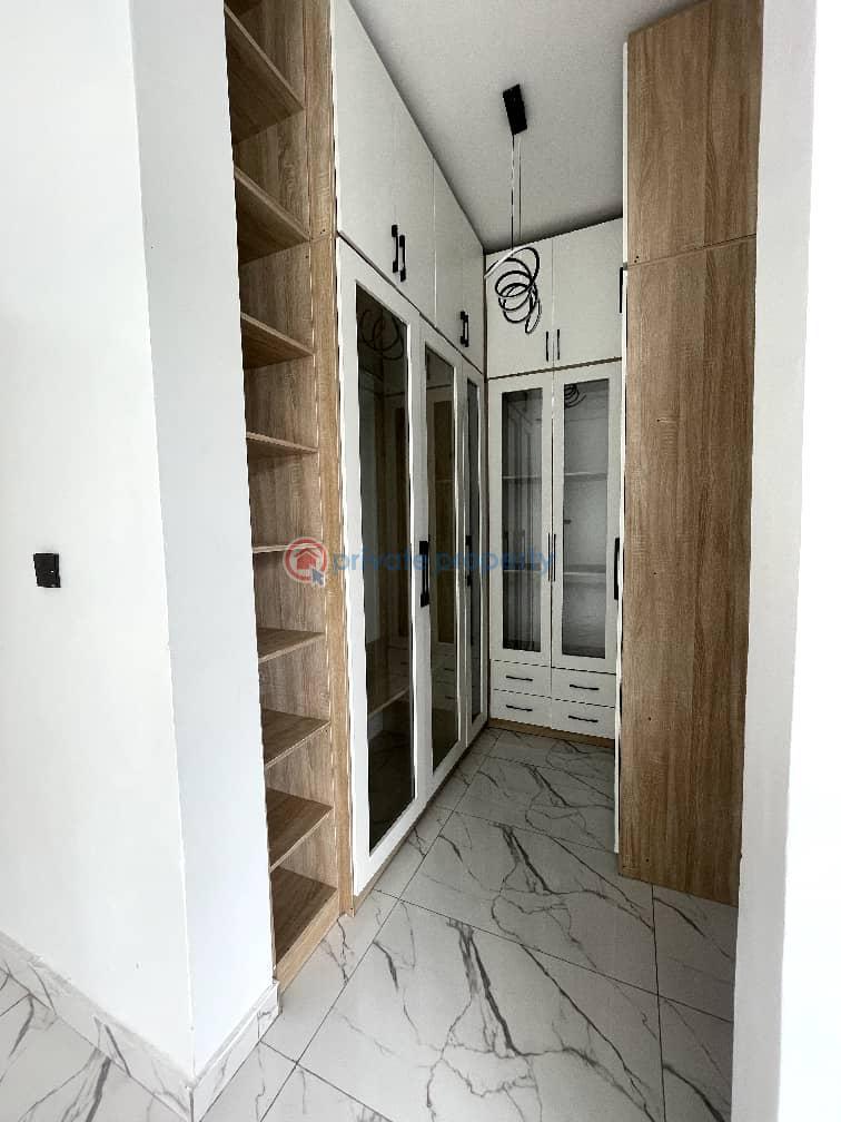 4 bedroom Semi detached Duplex For Sale Estate Lekki Expressway Lagos - 9